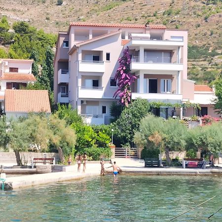 Beach House - Apartments Ana Duće Dış mekan fotoğraf