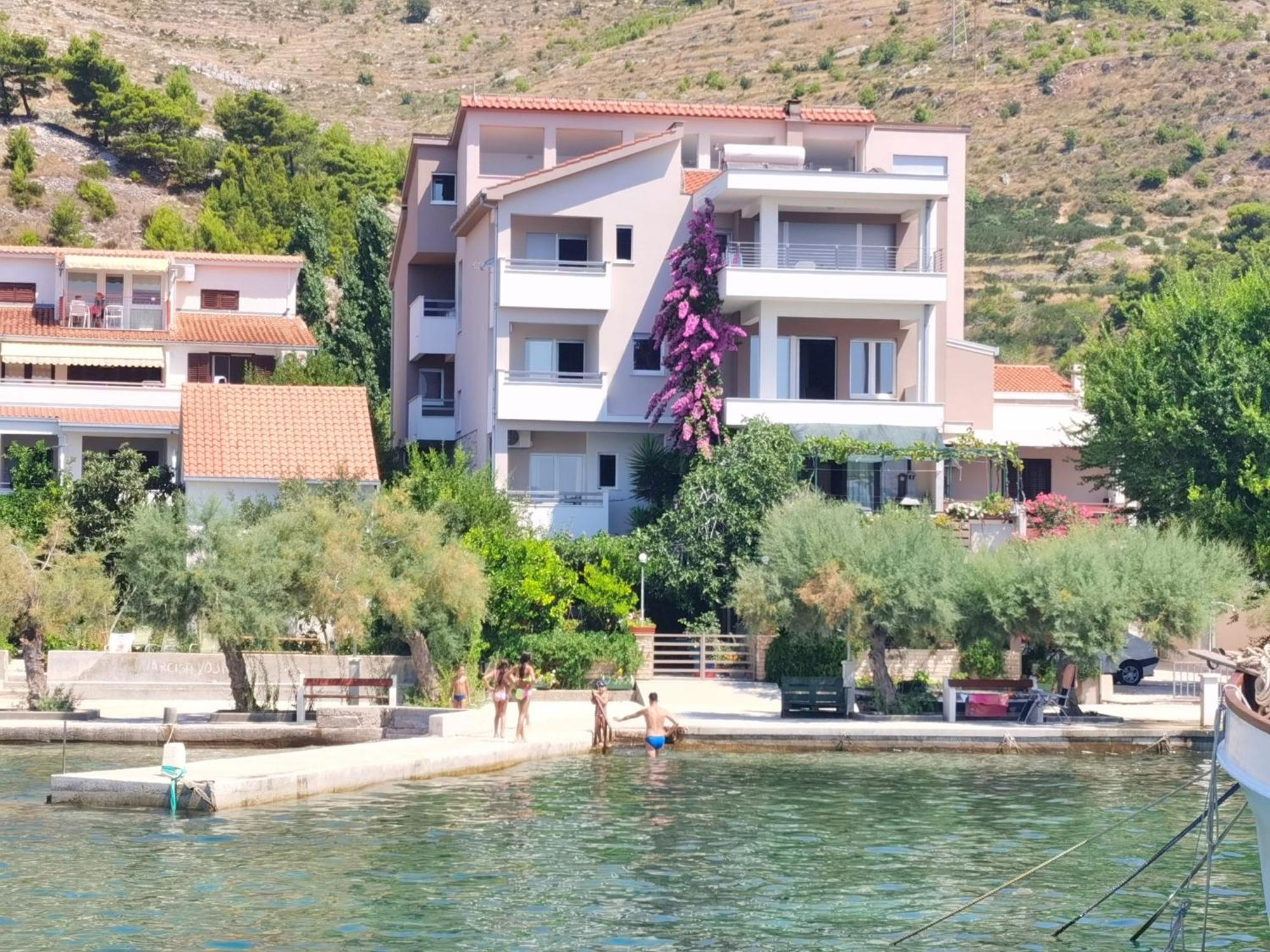 Beach House - Apartments Ana Duće Dış mekan fotoğraf